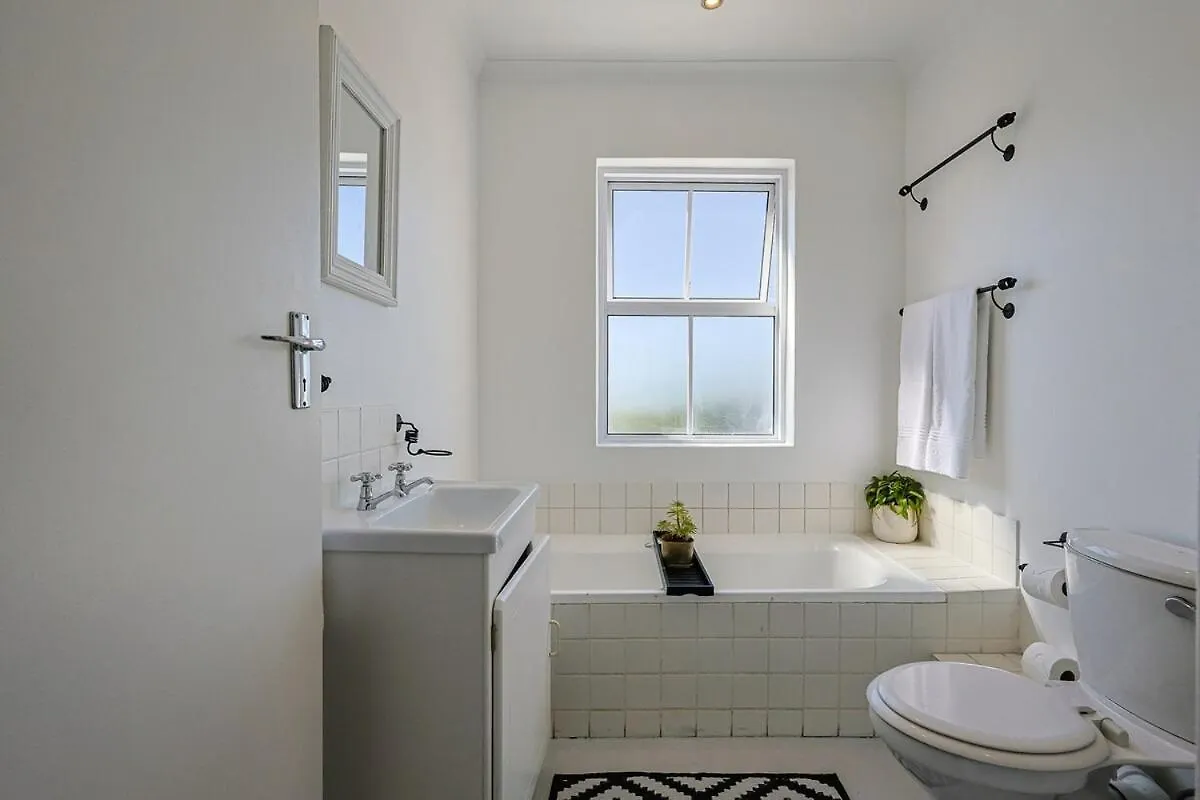 Fully Equipped Claremont Home With Pool & Style Cape Town South Africa