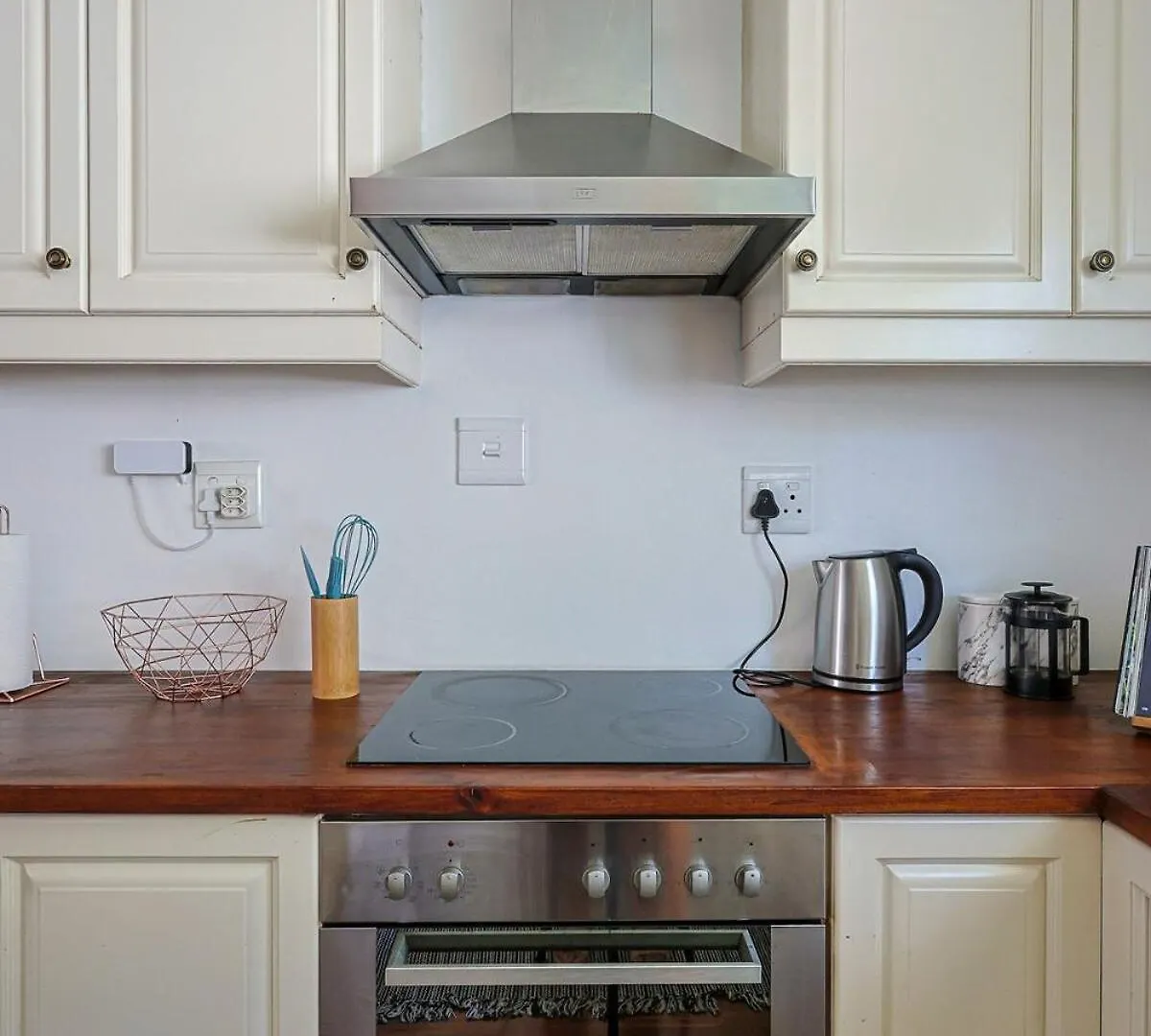 Holiday home Fully Equipped Claremont Home With Pool & Style Cape Town South Africa