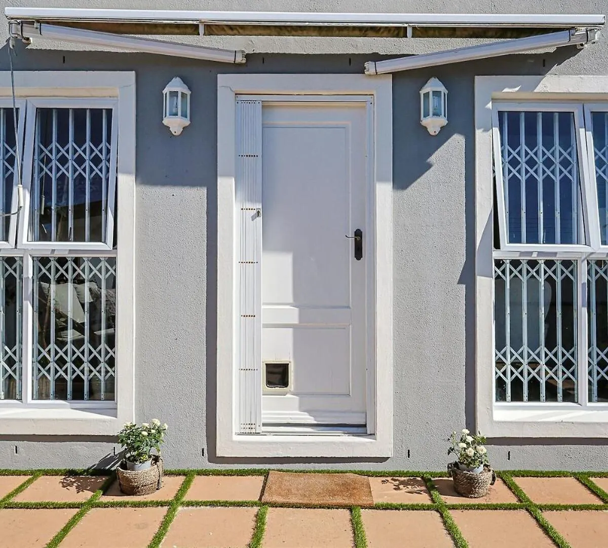 Fully Equipped Claremont Home With Pool & Style Cape Town 0*,
